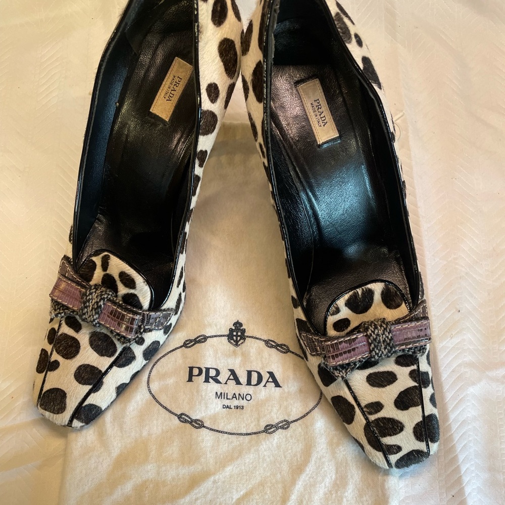 Prada Black and White Pony hair animal print vintage heels. Size 40 or 9 - Picture 6 of 6